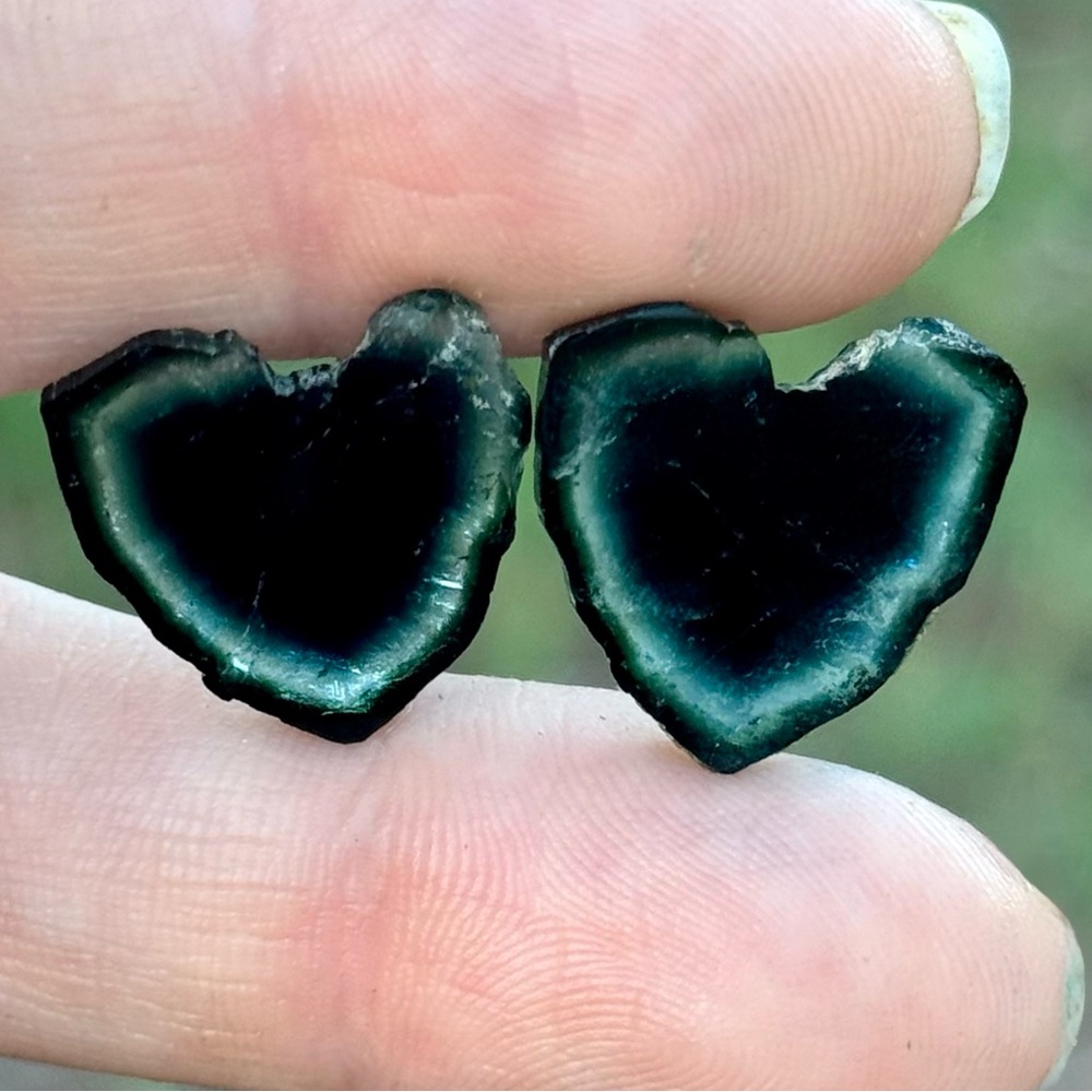 GRAB WHILE U CAN-Collectors item*13.28CTW genuine bi tourmaline slice!Rare color